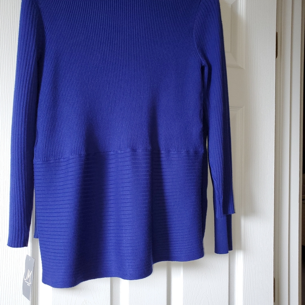 Sweater set - Picture 2 of 4
